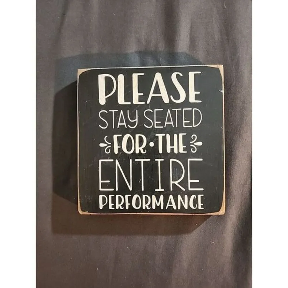 5‎ x 5 wall decor 